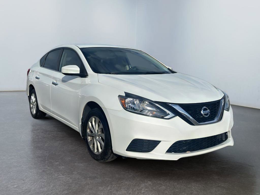 Used 2019 Nissan Sentra SV image 3