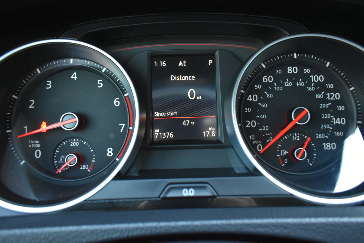 Used 2017 Volkswagen GTI S image 17