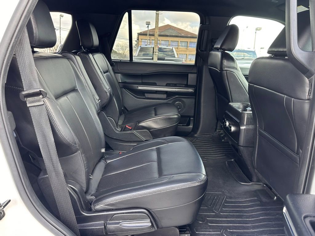 Used 2021 Ford Expedition XLT image 21