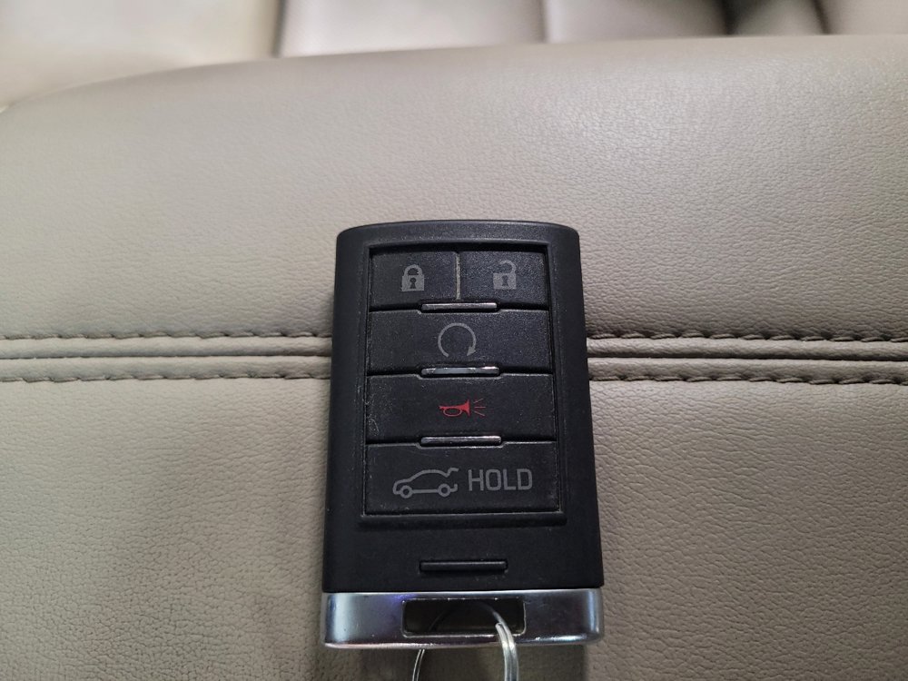 Used 2014 Cadillac XTS Luxury w/ Driver Awareness Package FWD image 32