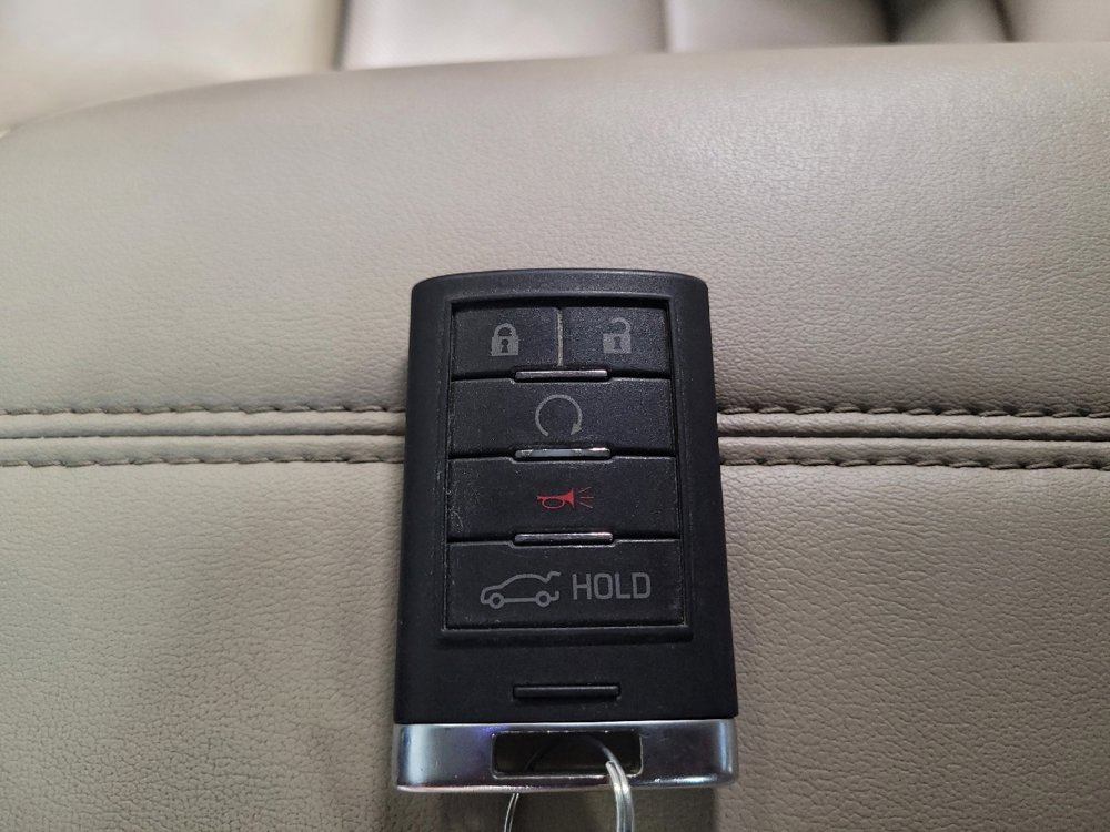 Used 2014 Cadillac XTS Luxury w/ Driver Awareness Package FWD image 32