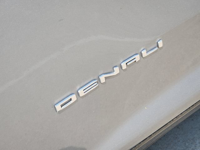 Used 2024 GMC Acadia Denali w/ Super Cruise Package FWD image 12