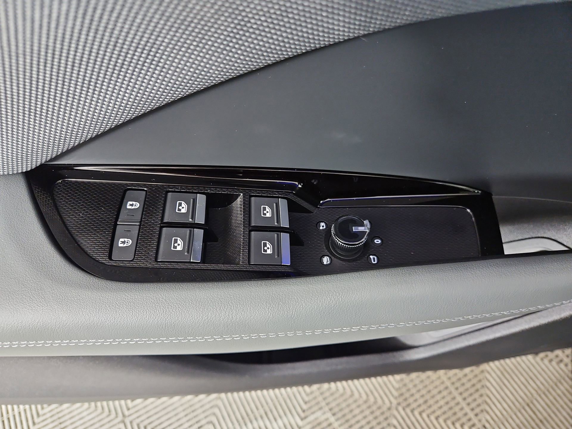 New 2026 Audi Q3 quattro 2.0T image 18