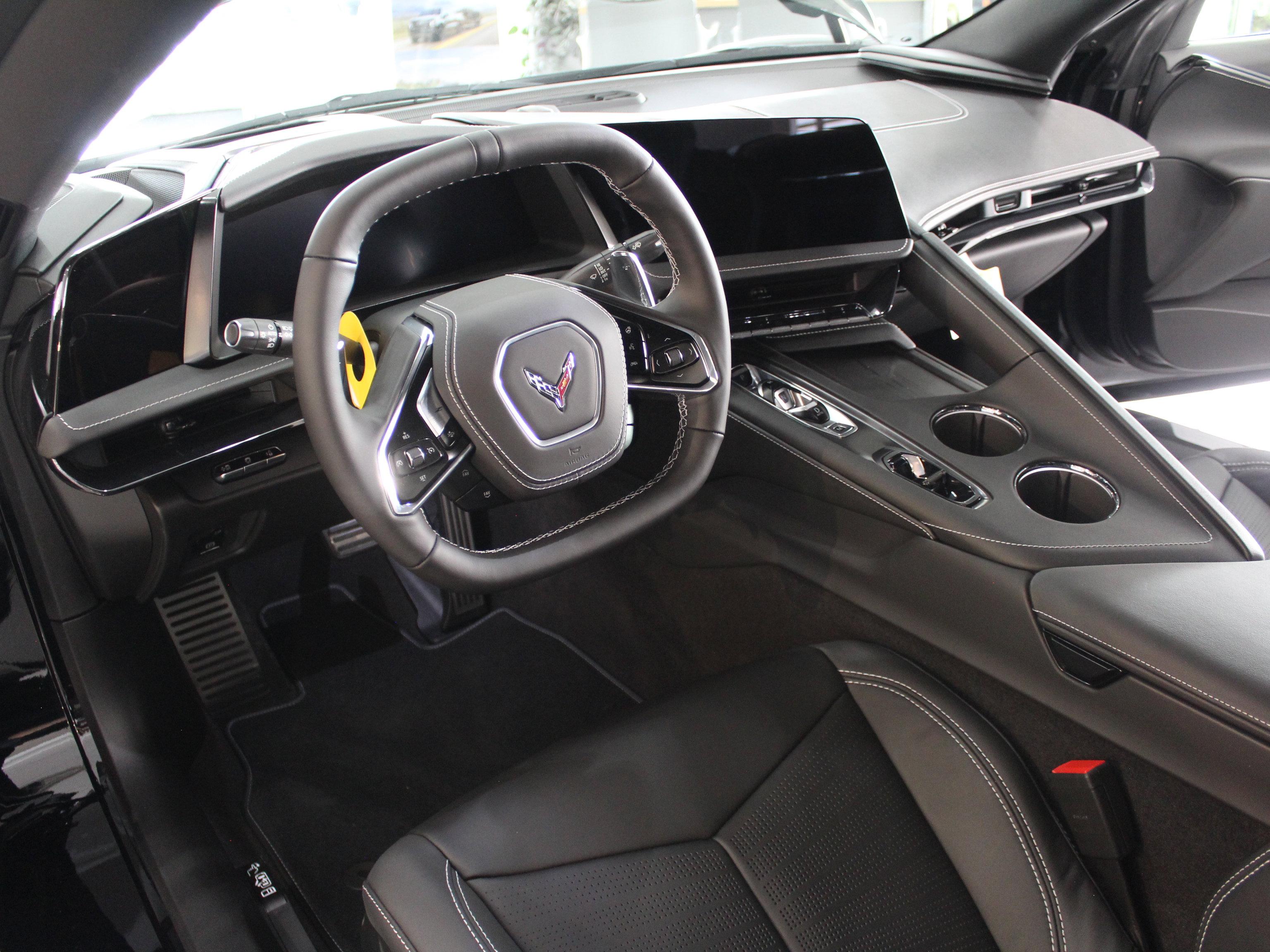 New 2026 Chevrolet Corvette Stingray Preferred Cpe w/ Z51 Performance Package RWD image 15