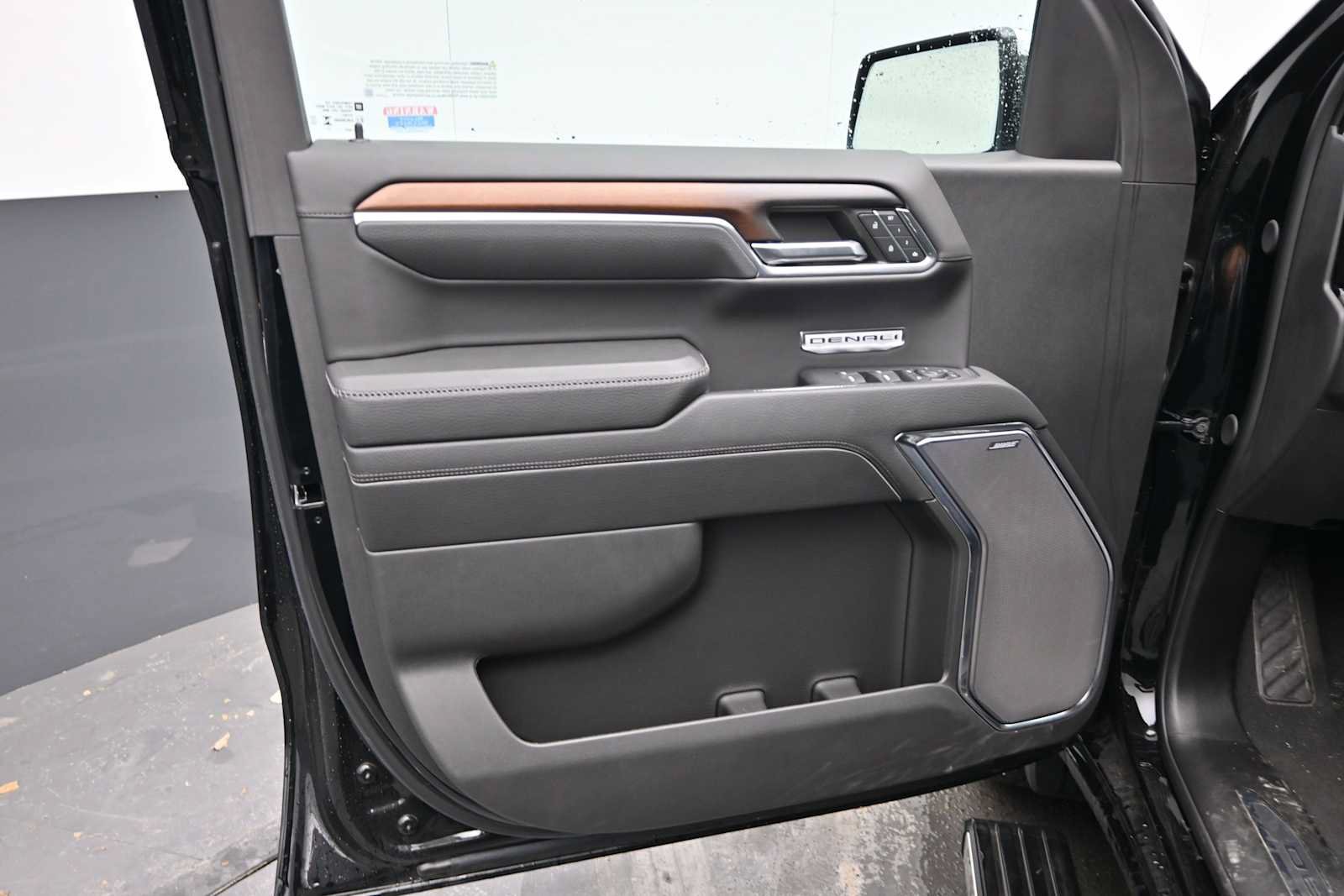 New 2024 GMC Sierra 1500 Denali w/ Technology Package AWD/4WD image 12