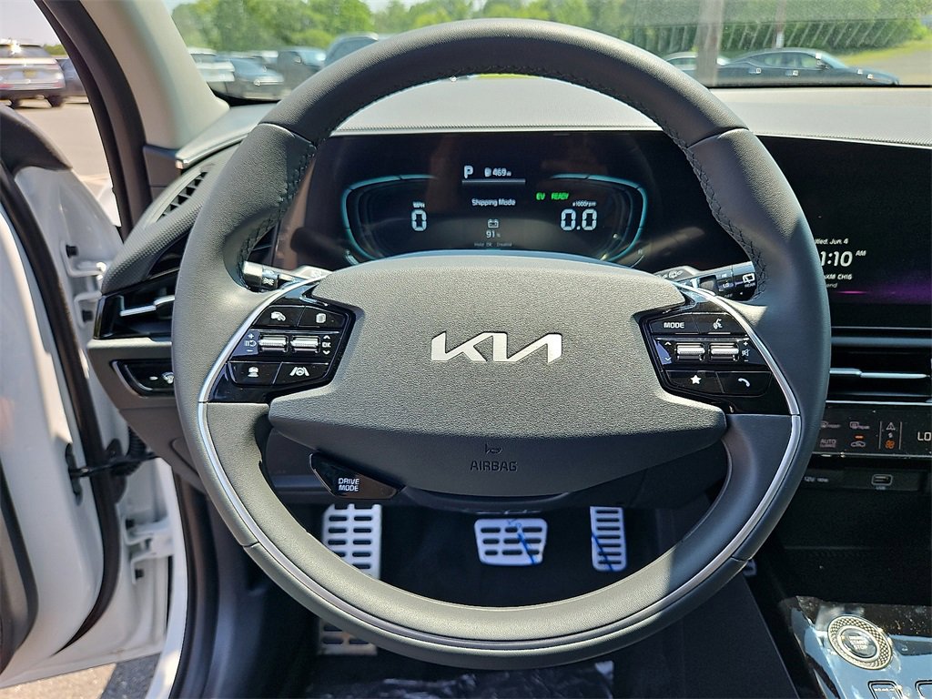 New 2025 Kia Niro EX Touring image 10