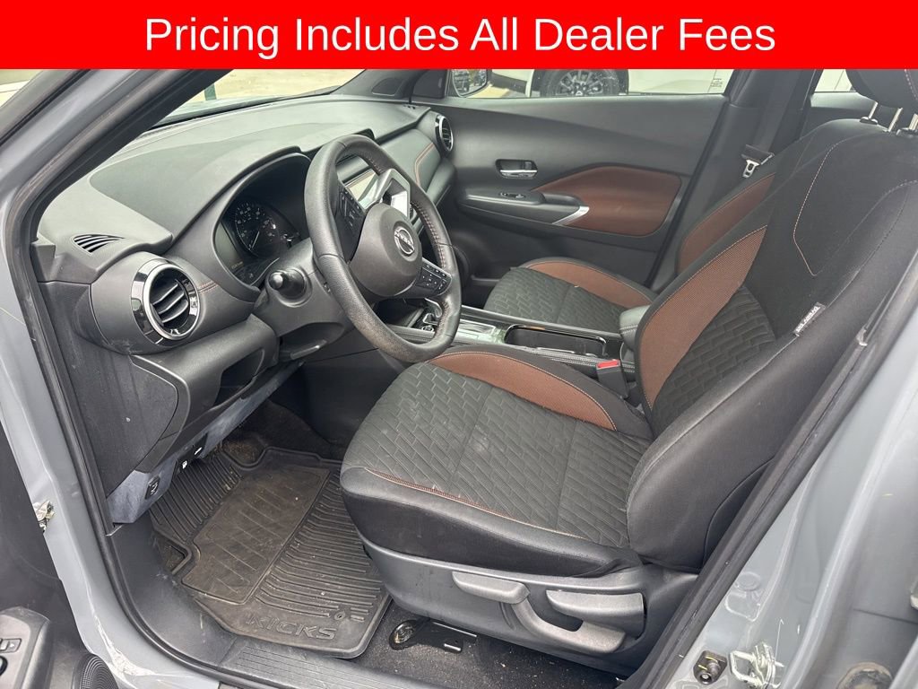 Certified 2022 Nissan Kicks SR w/ Interior Electronics Package FWD image 5