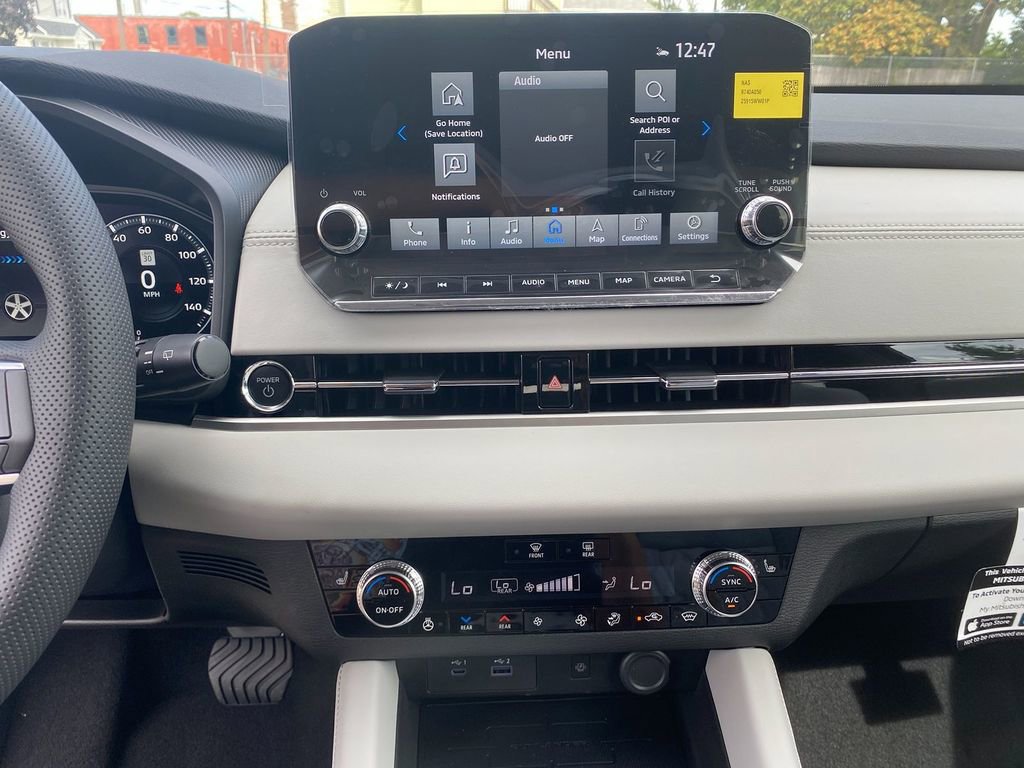 New 2025 Mitsubishi Outlander SEL image 20