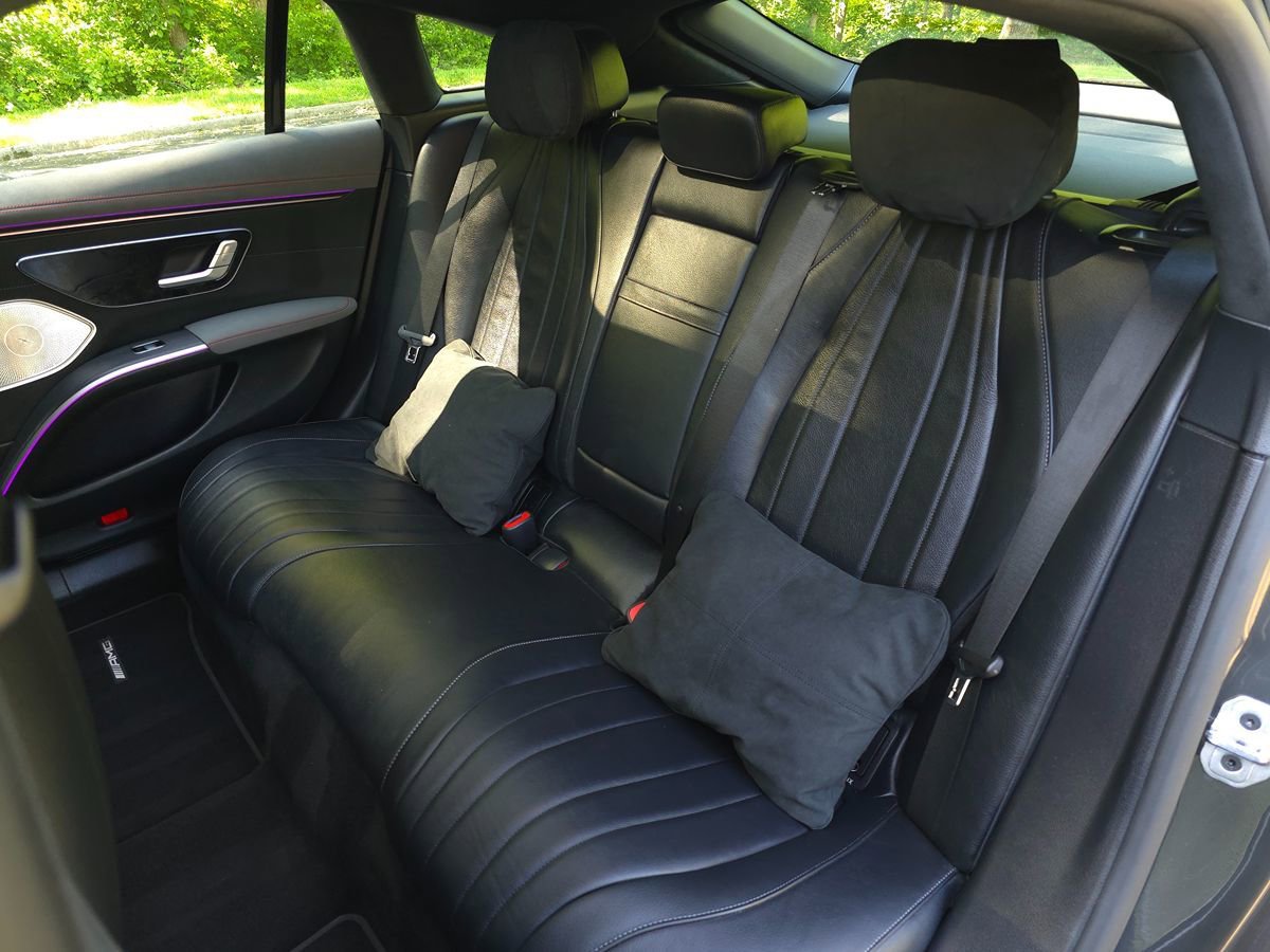 Used 2022 Mercedes-Benz EQS 580 4MATIC Sedan image 17