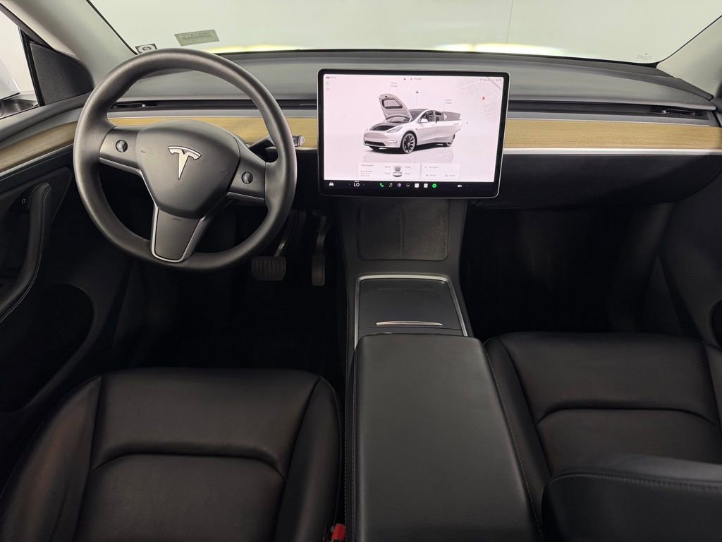 Used 2022 Tesla Model Y Long Range image 12