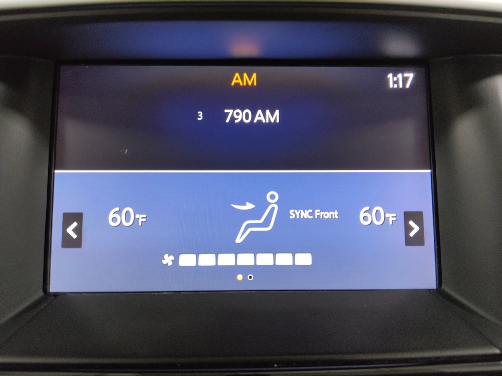 Used 2020 Nissan Pathfinder SV FWD image 25