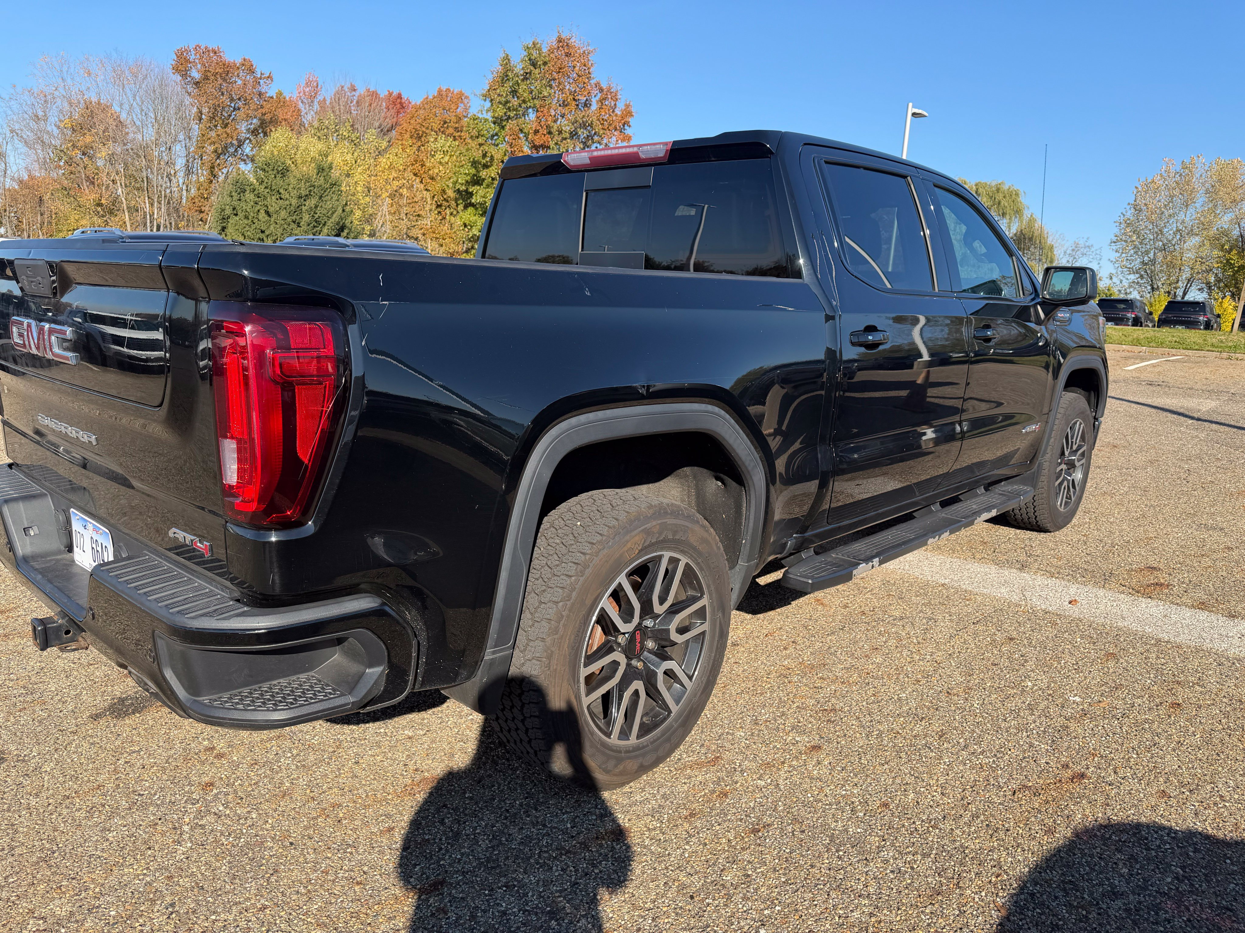 Used 2020 GMC Sierra 1500 AT4 w/ AT4 Premium Package AWD/4WD image 5
