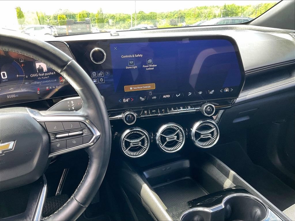 Used 2024 Chevrolet Blazer EV LT AWD/4WD image 18
