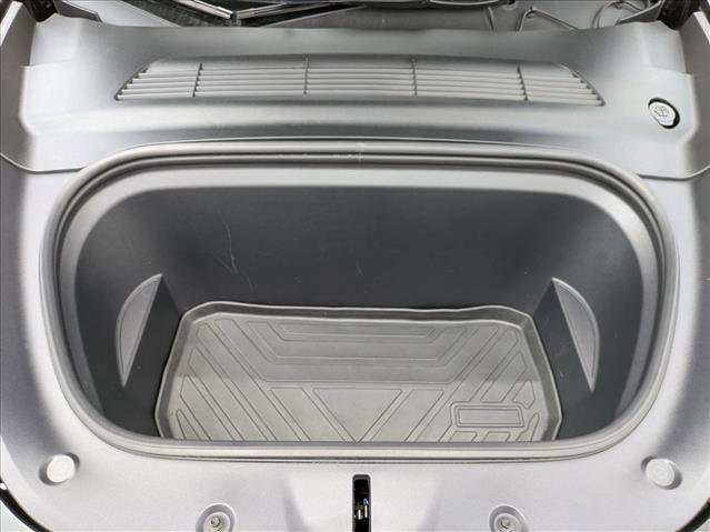 Used 2023 Tesla Model Y Long Range image 24