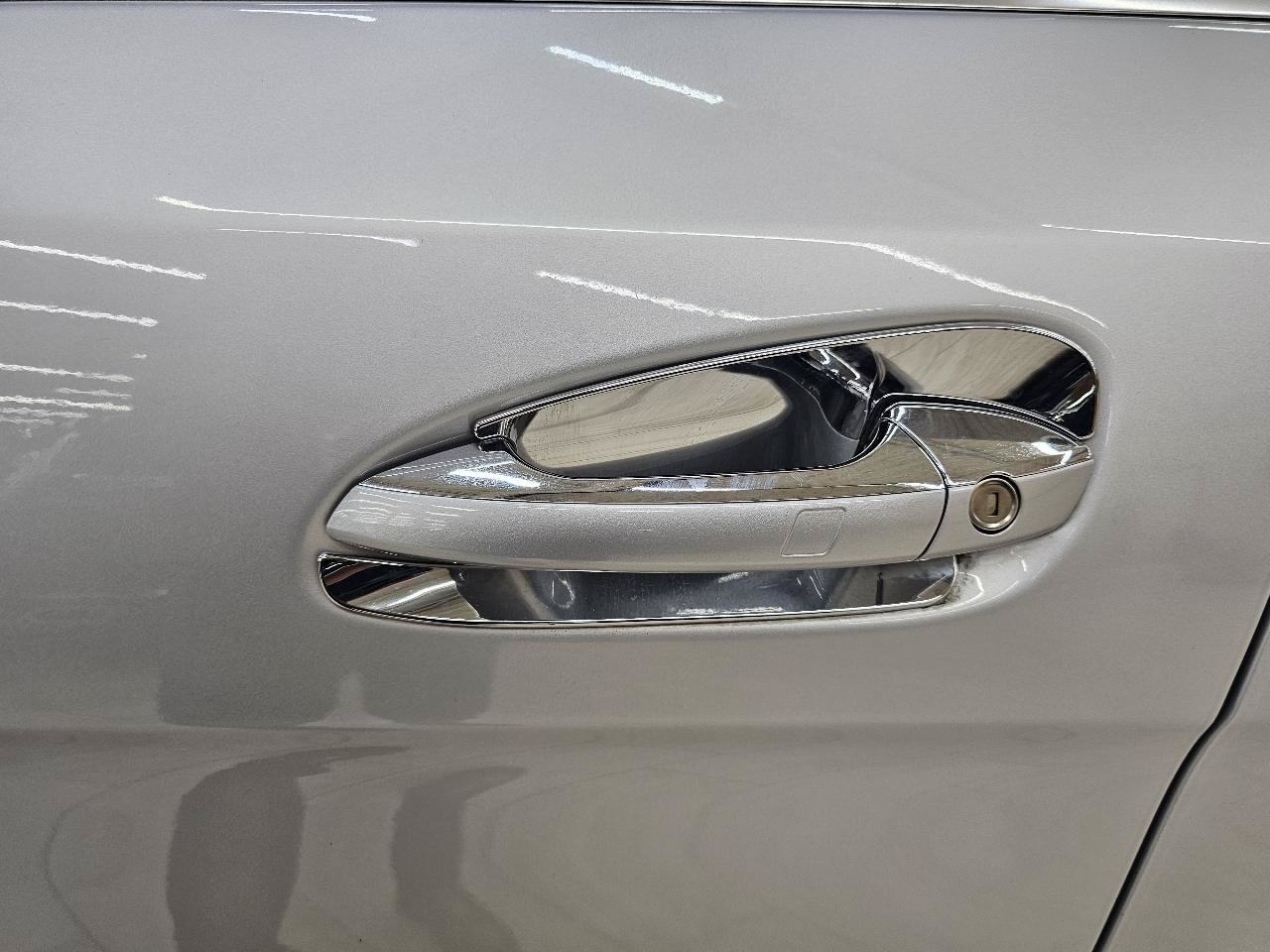Used 2017 Mercedes-Benz GLS 550 4MATIC image 12