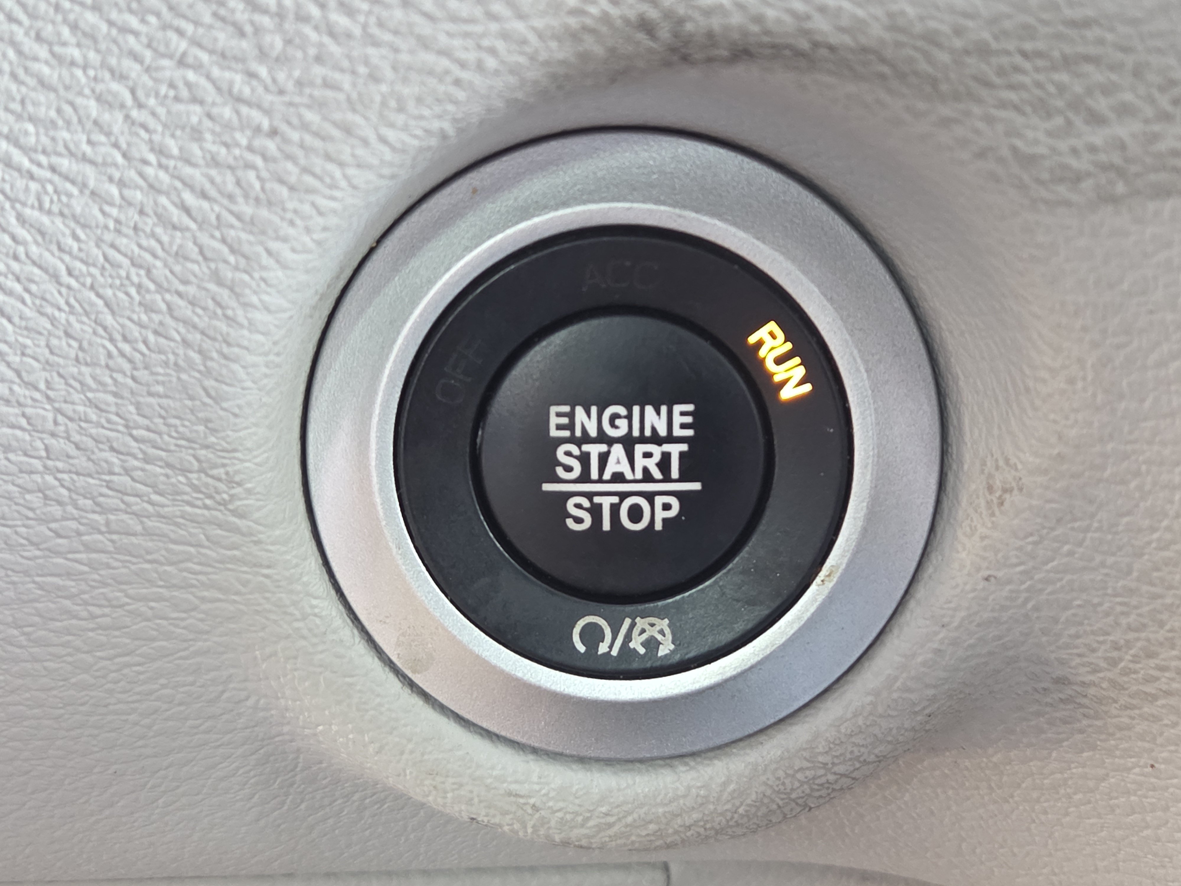 Used 2017 Chrysler Pacifica Touring w/ Tire & Wheel Group FWD image 19