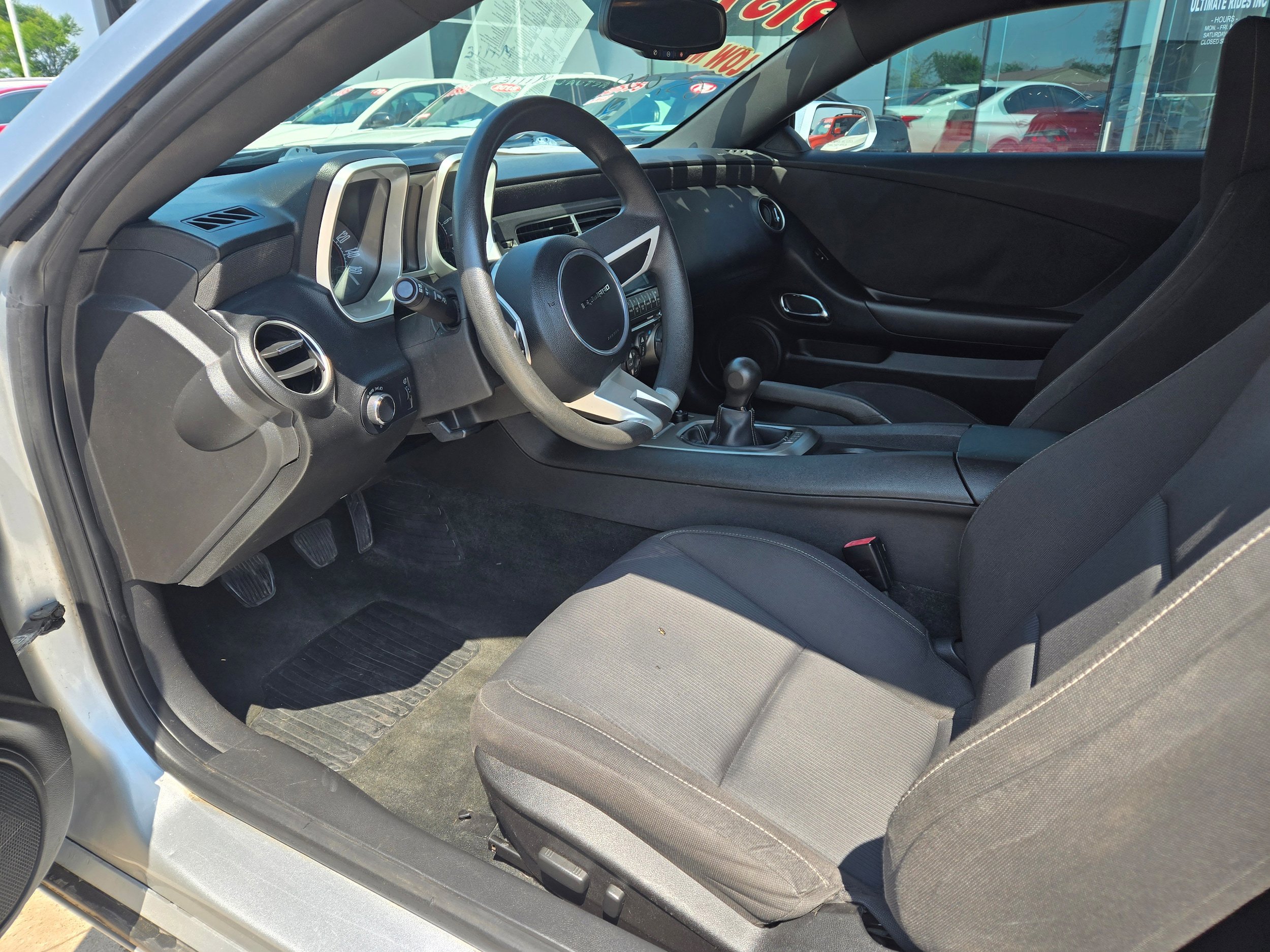 Used 2011 Chevrolet Camaro LT w/ RS Package RWD image 6