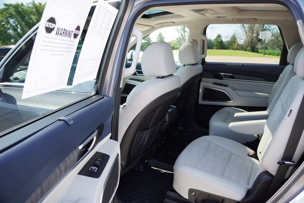 Used 2023 Kia Telluride SX Prestige AWD/4WD image 16