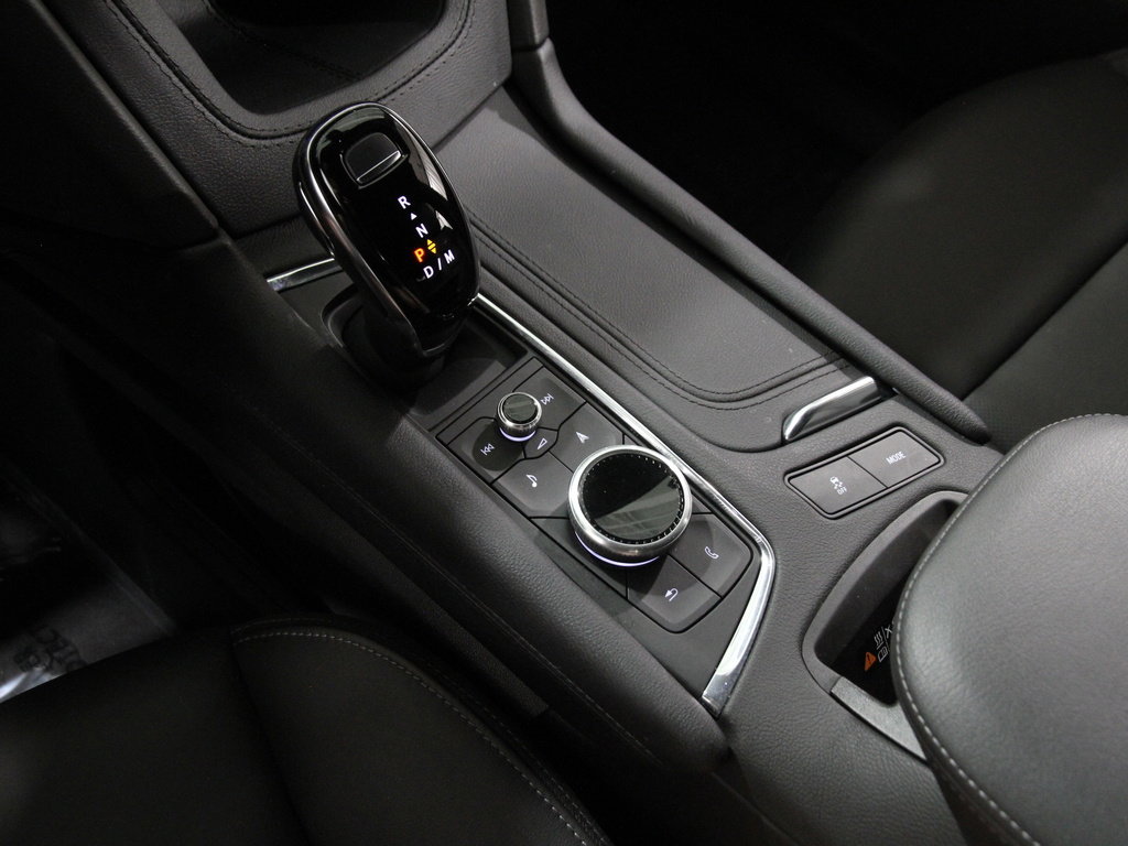 Used 2024 Cadillac XT6 Sport image 16