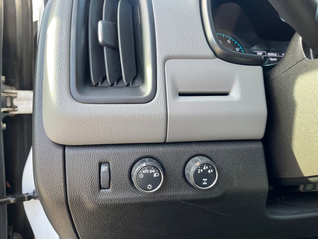 Used 2015 Chevrolet Colorado W/T AWD/4WD image 15