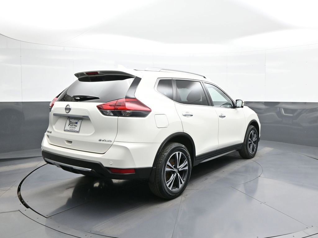 Used 2019 Nissan Rogue SV w/ Premium Package image 6