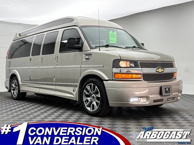 Used 2022 Chevrolet Express 2500 Extended w/ Enhanced Convenience Package RWD image 1
