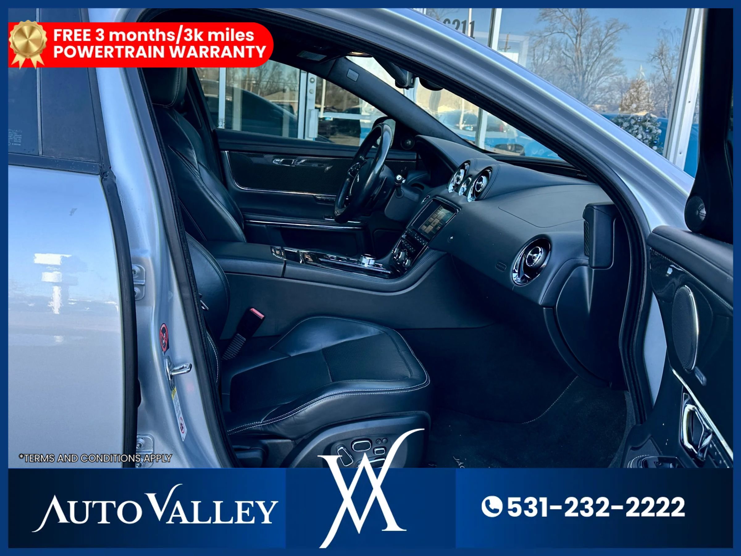 Used 2015 Jaguar XJ AWD image 19