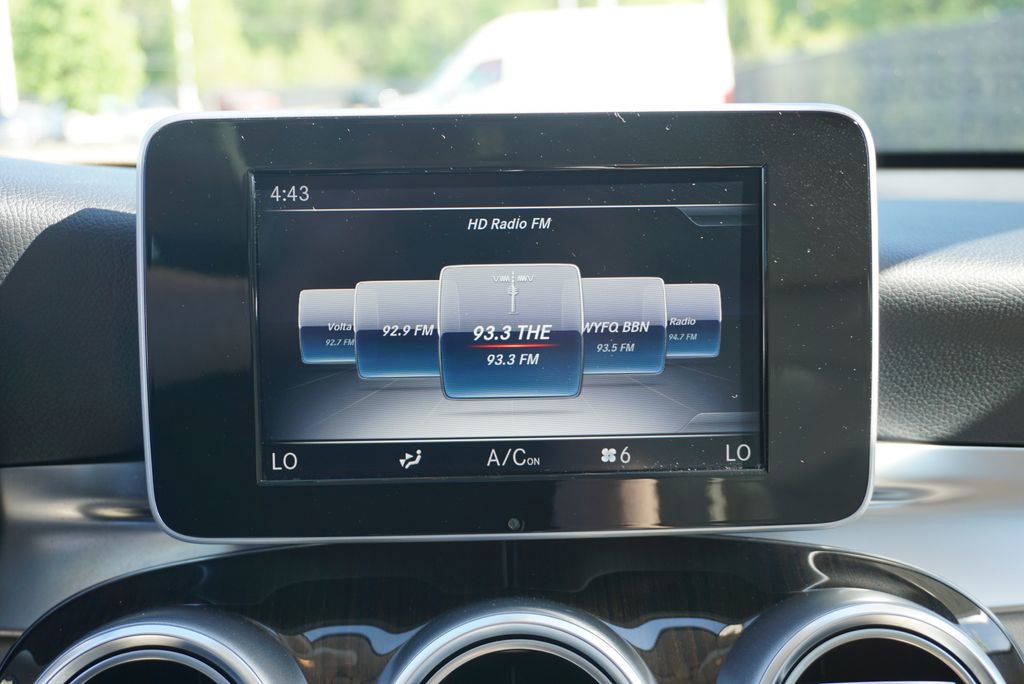 Used 2019 Mercedes-Benz GLC 300 image 35