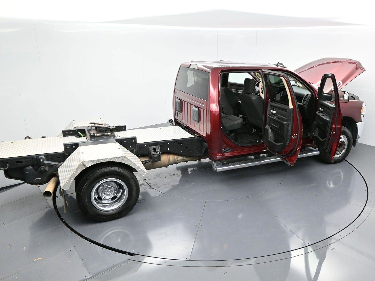 Used 2019 RAM 3500 Tradesman w/ Chrome Appearance Group image 35