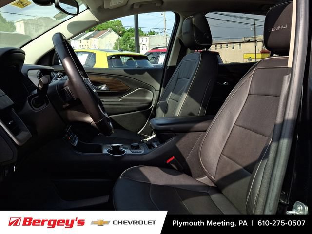 Used 2019 GMC Terrain Denali w/ Advanced Safety Package AWD/4WD image 16