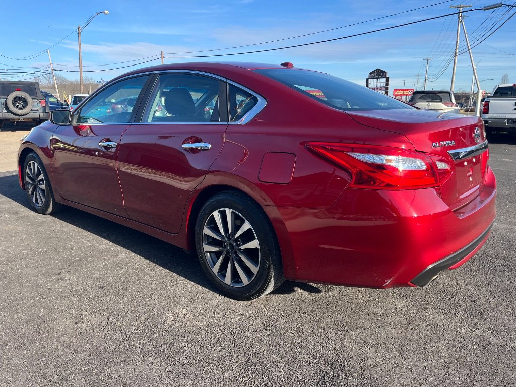 Used 2017 Nissan Altima 2.5 SV image 7