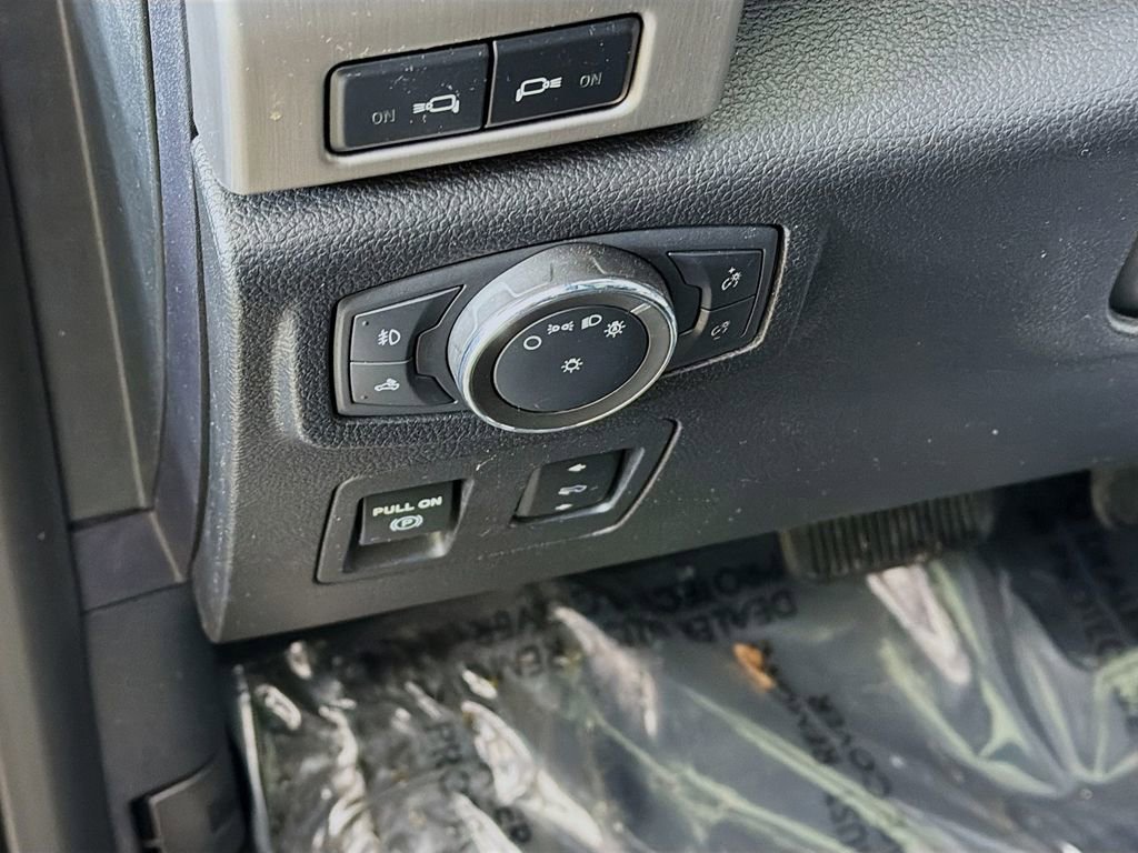 Used 2020 Ford F150 Platinum w/ Equipment Group 701A Luxury image 31