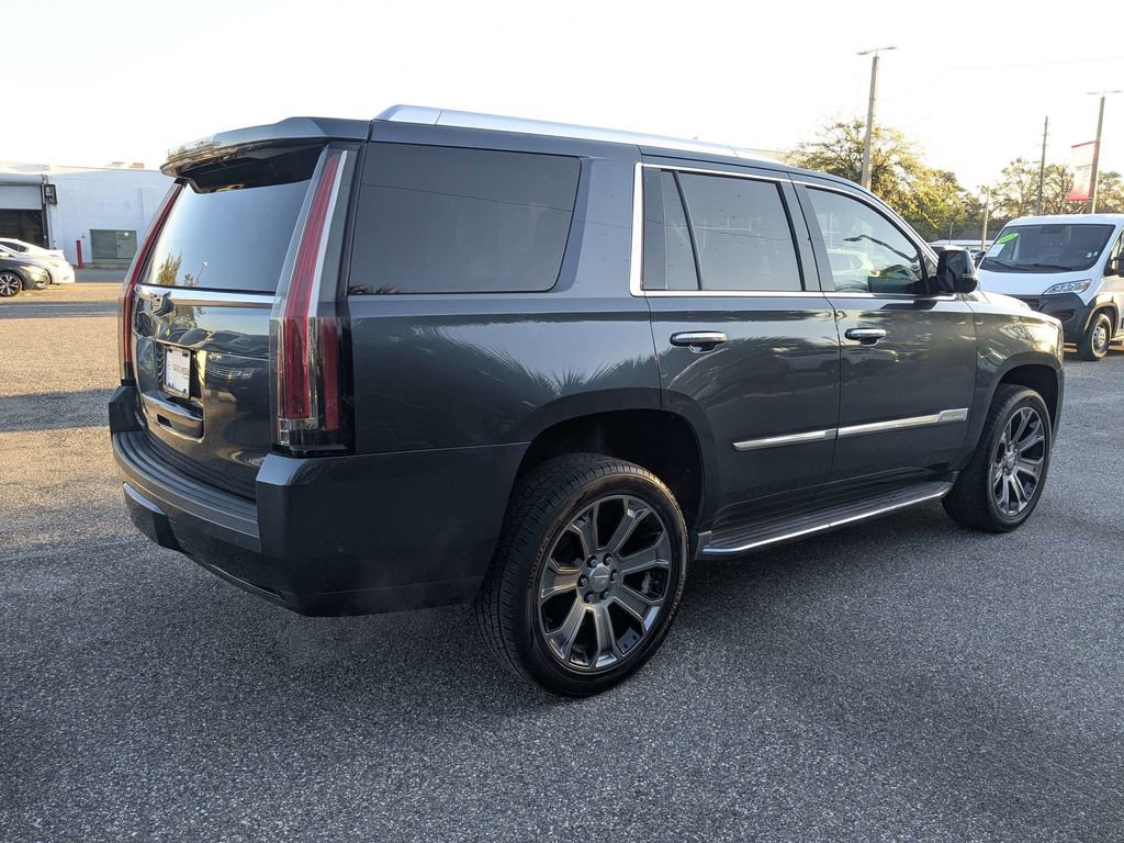Used 2019 Cadillac Escalade 2WD image 4