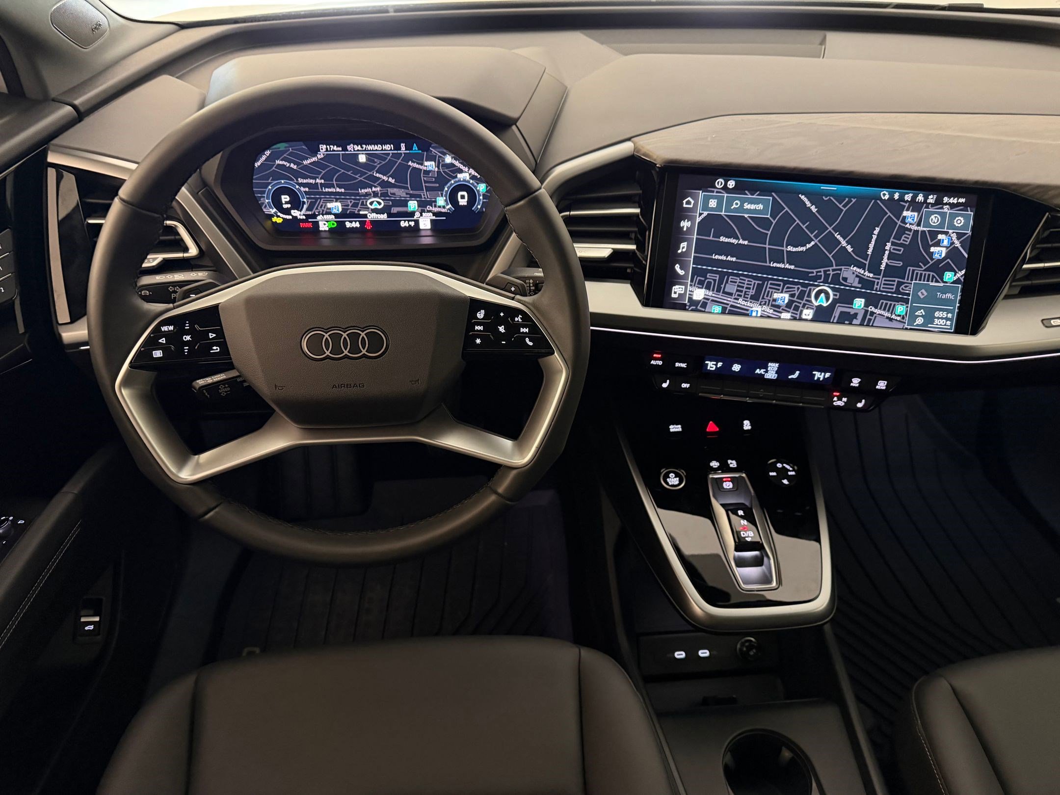 Used 2026 Audi Q4 e-tron Premium Plus w/ Premium Plus AWD/4WD image 28
