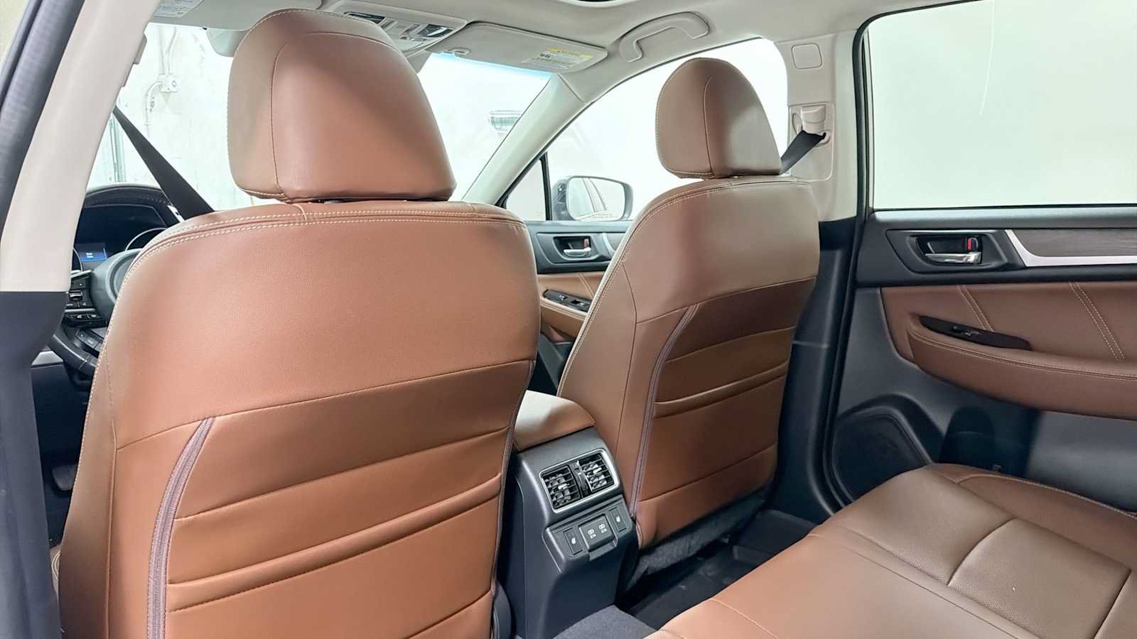 Used 2019 Subaru Outback 3.6R Touring w/ Protection Package #1 AWD/4WD image 26