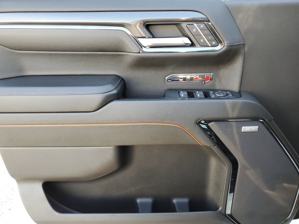 Used 2024 GMC Sierra 1500 AT4 w/ Technology Package image 24