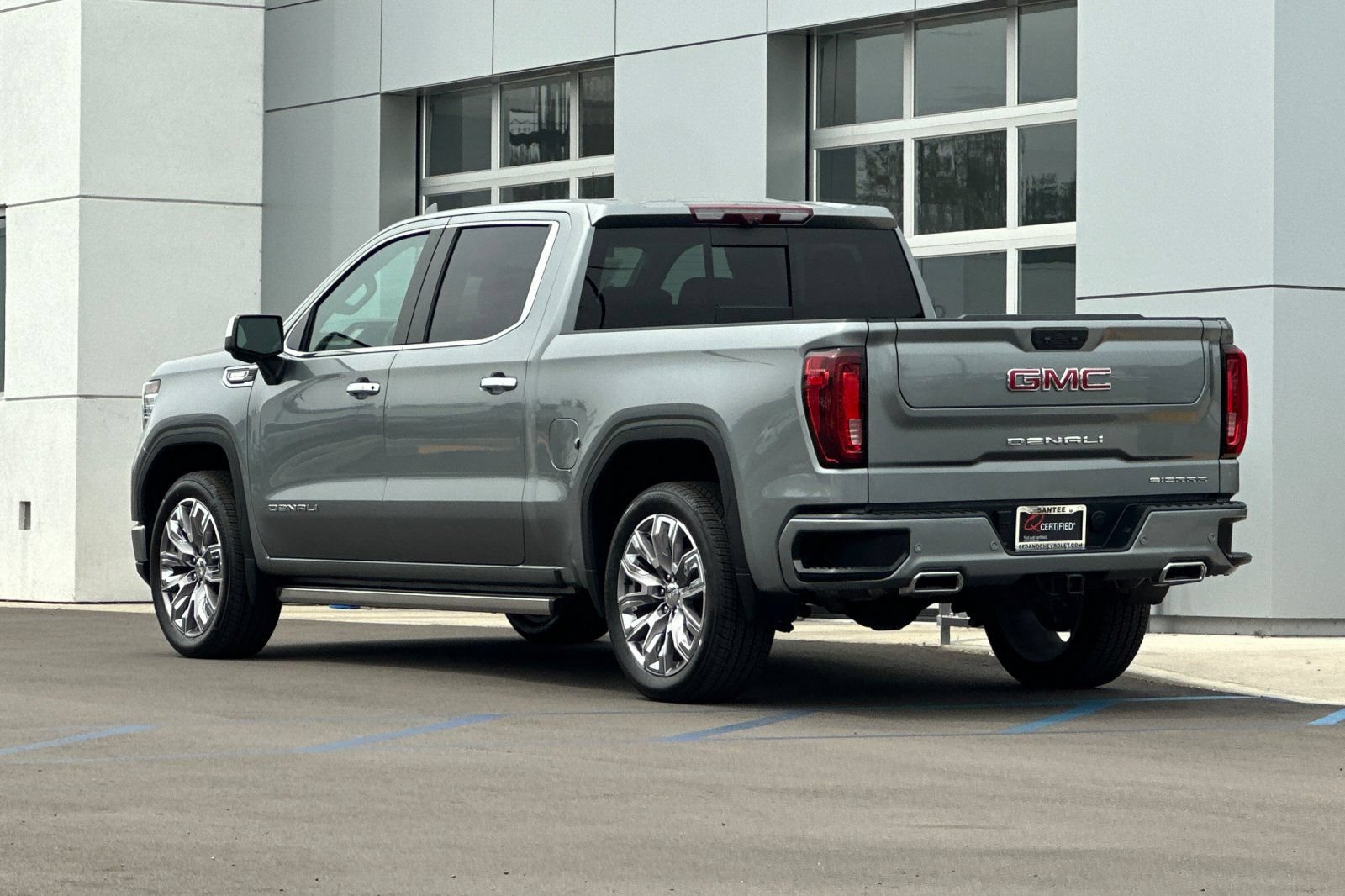 Used 2024 GMC Sierra 1500 Denali w/ Denali Reserve Package AWD/4WD image 6