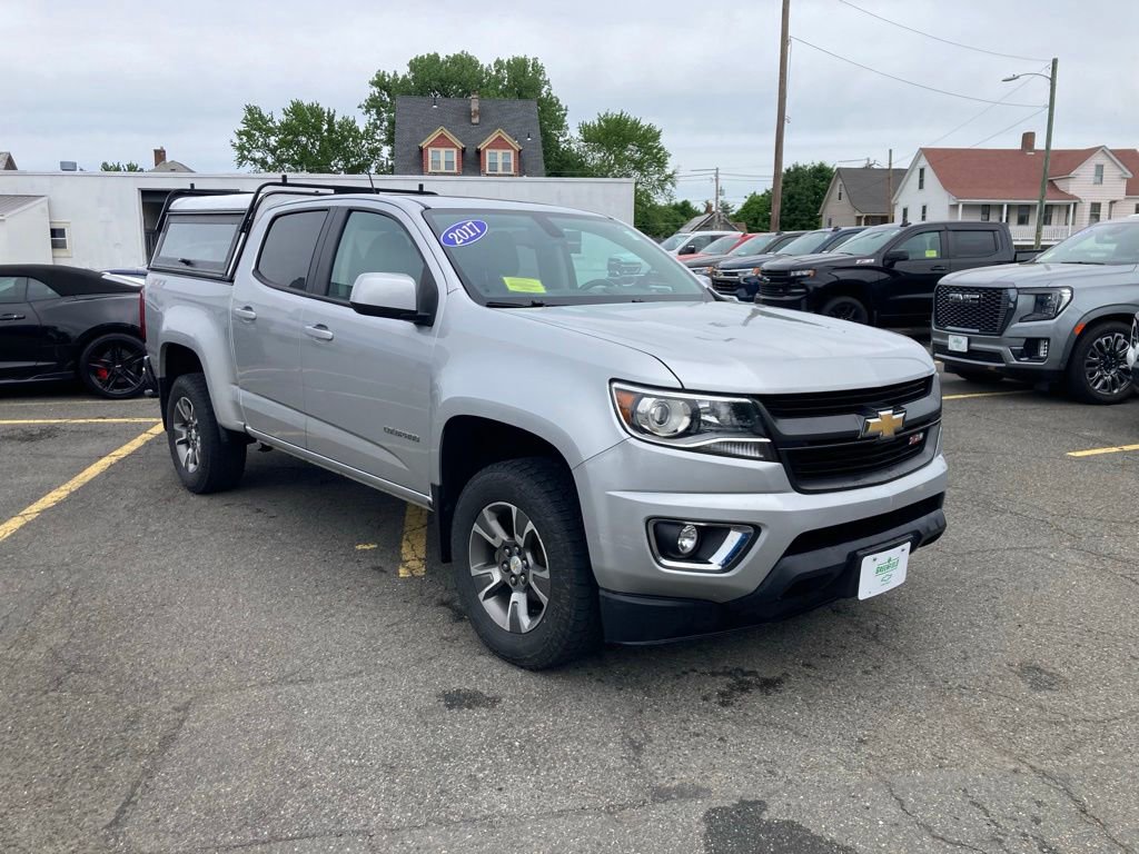 Used 2017 Chevrolet Colorado Z71 AWD/4WD image 1