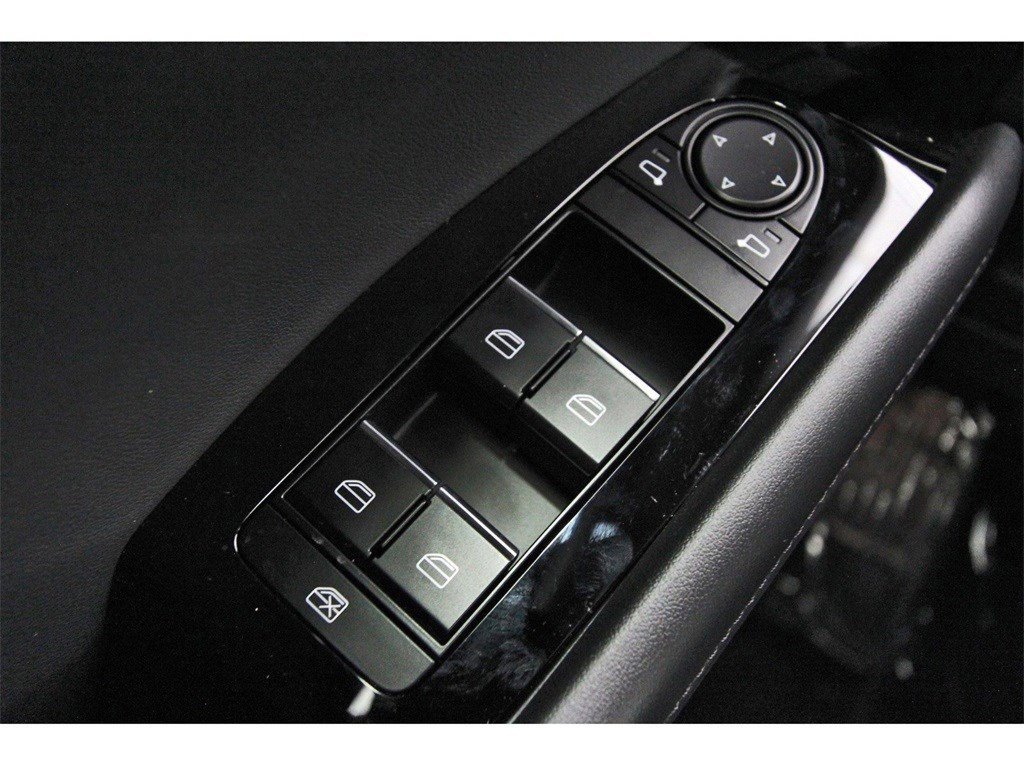 Certified 2025 MAZDA MAZDA3 s image 20