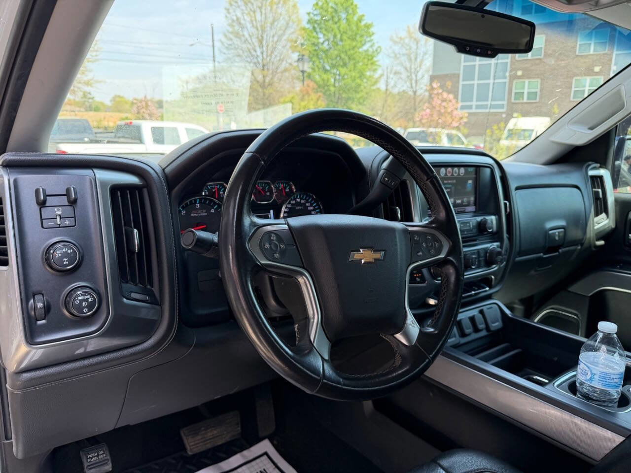 Used 2018 Chevrolet Silverado 1500 LTZ Z71 image 10