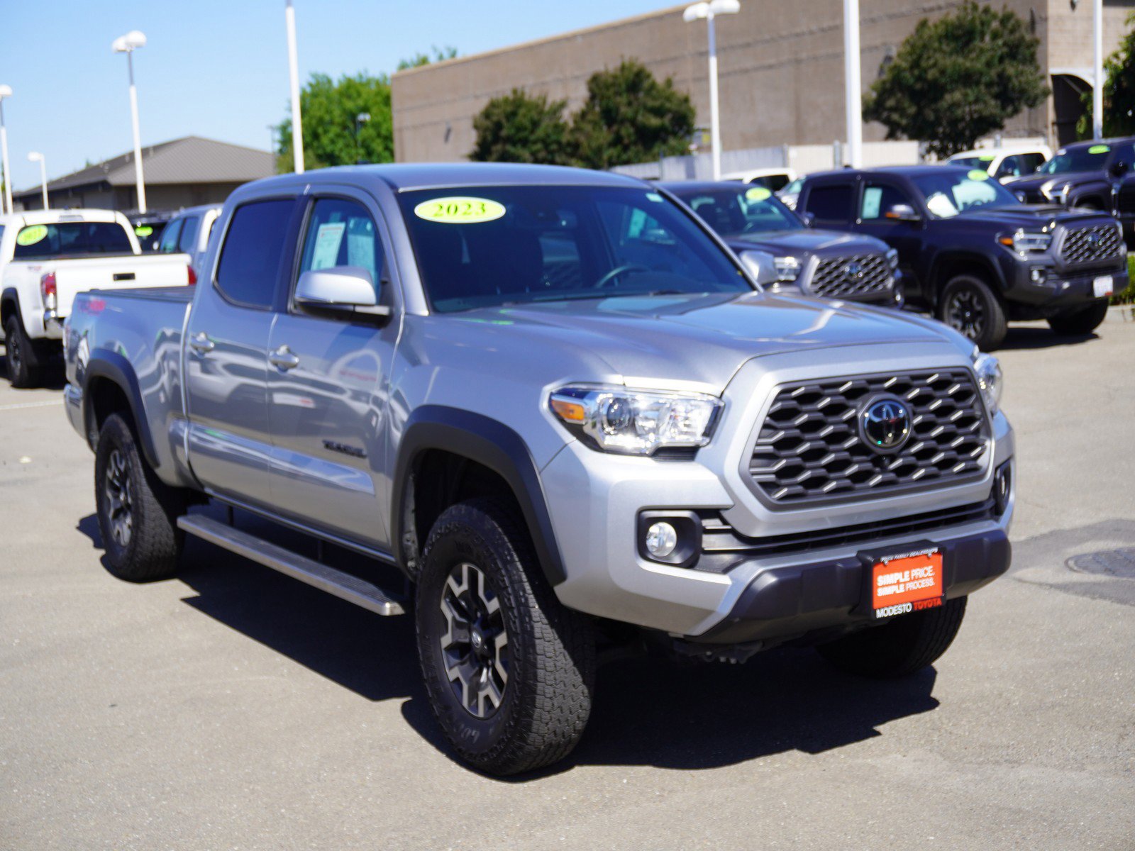 Used 2023 Toyota Tacoma TRD Off-Road w/ Advanced Technology Package AWD/4WD image 1