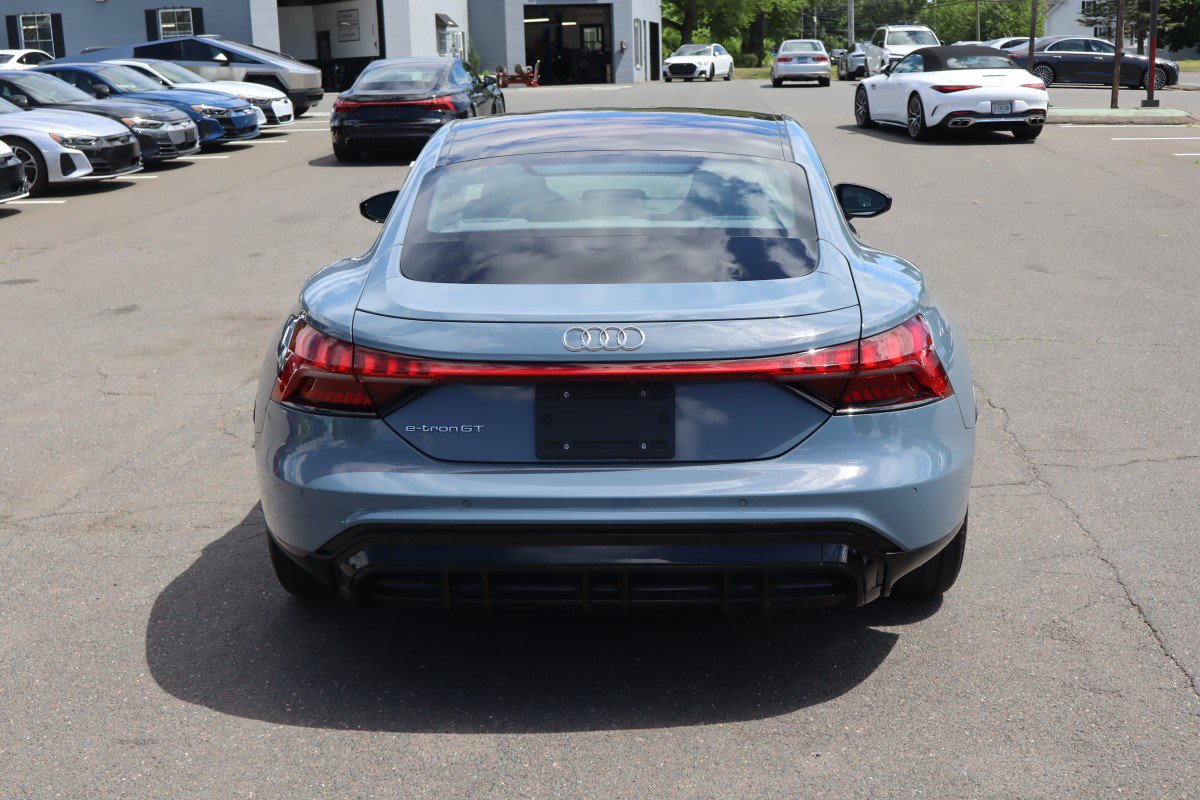 Used 2022 Audi e-tron GT Premium Plus w/ Performance Package AWD/4WD image 6