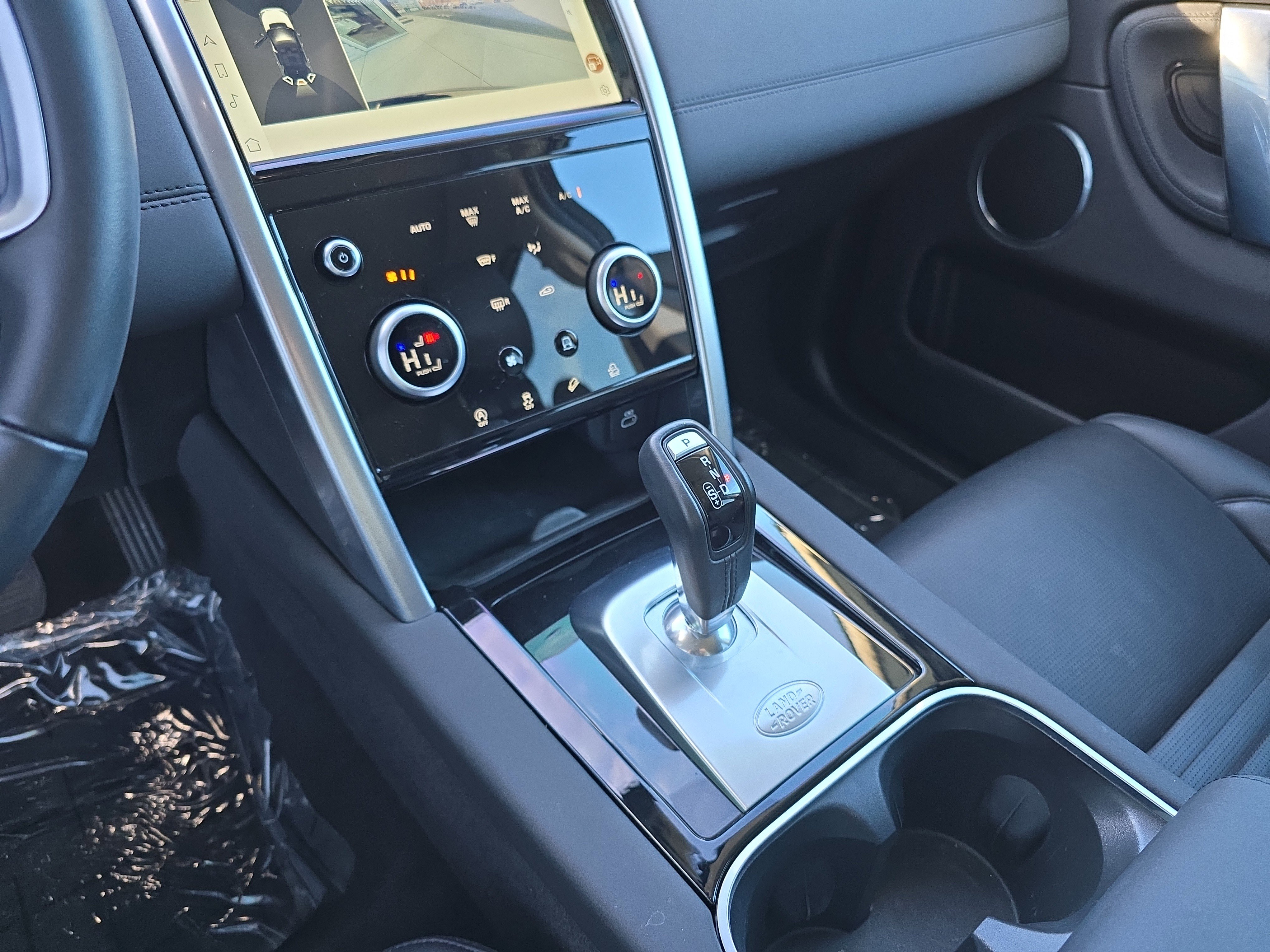 Used 2023 Land Rover Discovery Sport S image 28