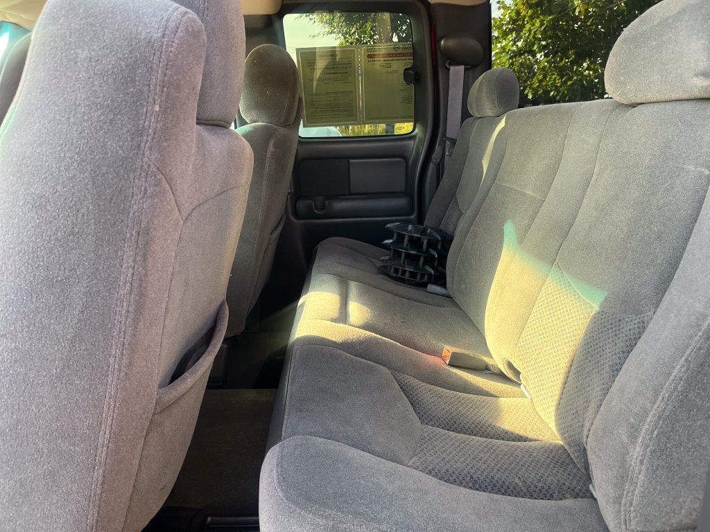 Used 2005 Chevrolet Silverado 2500 LS AWD/4WD image 27