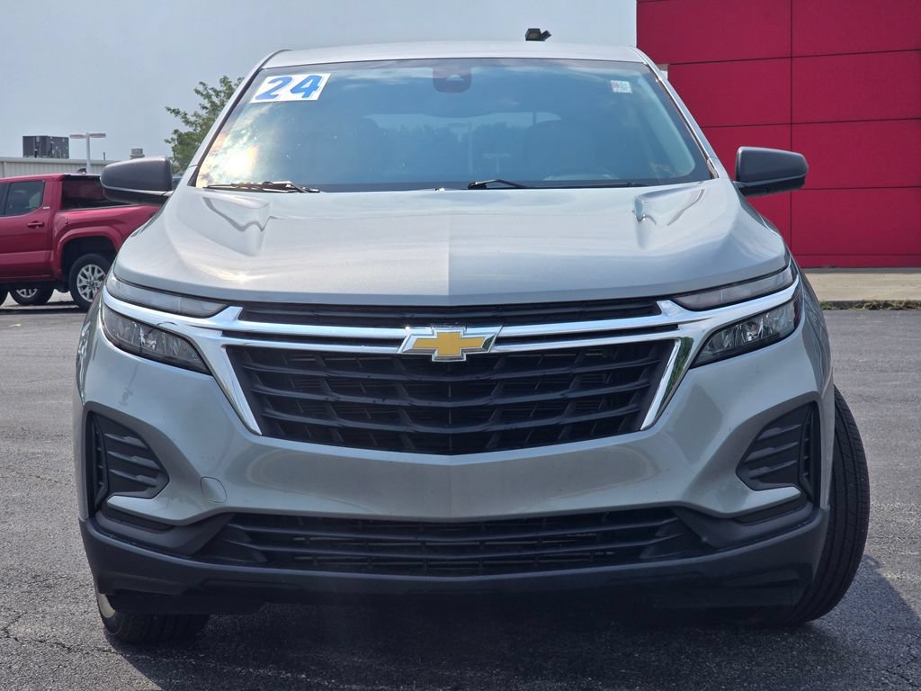 Used 2024 Chevrolet Equinox LS w/ LS Convenience Package FWD image 8