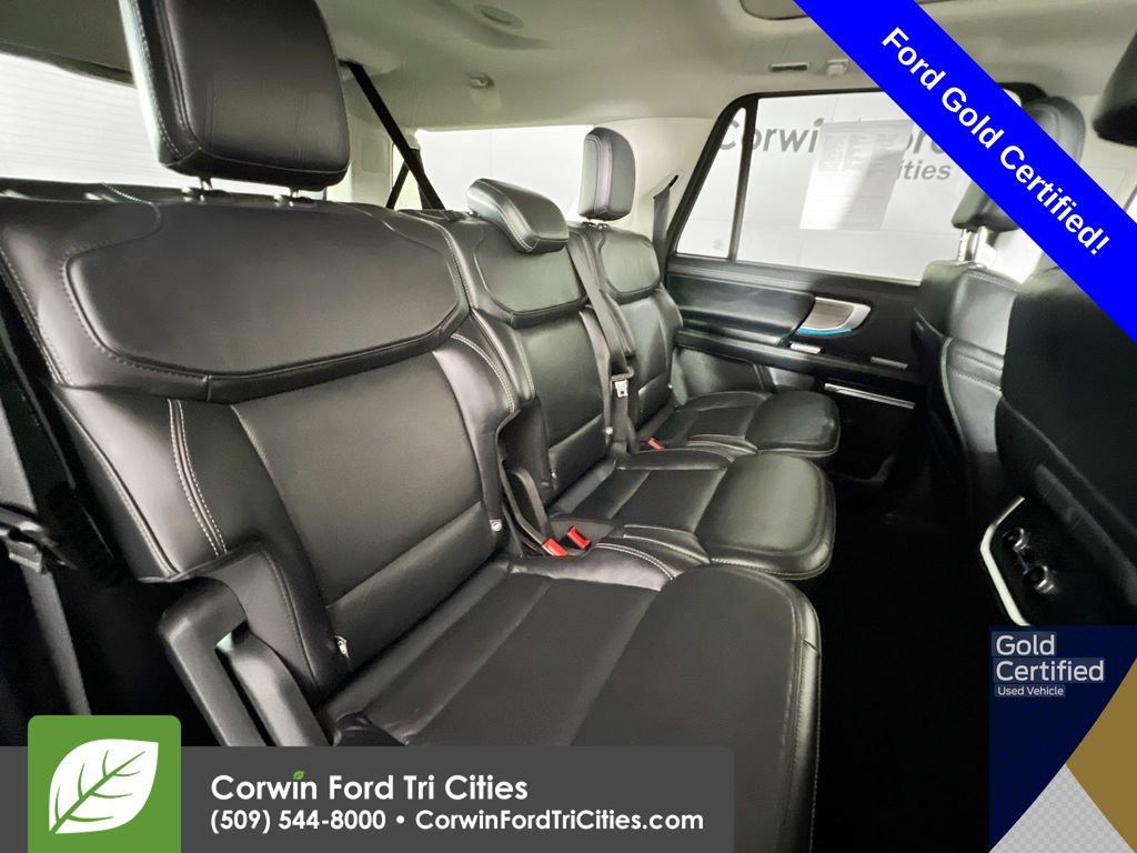 Certified 2025 Ford Expedition Max Platinum image 17