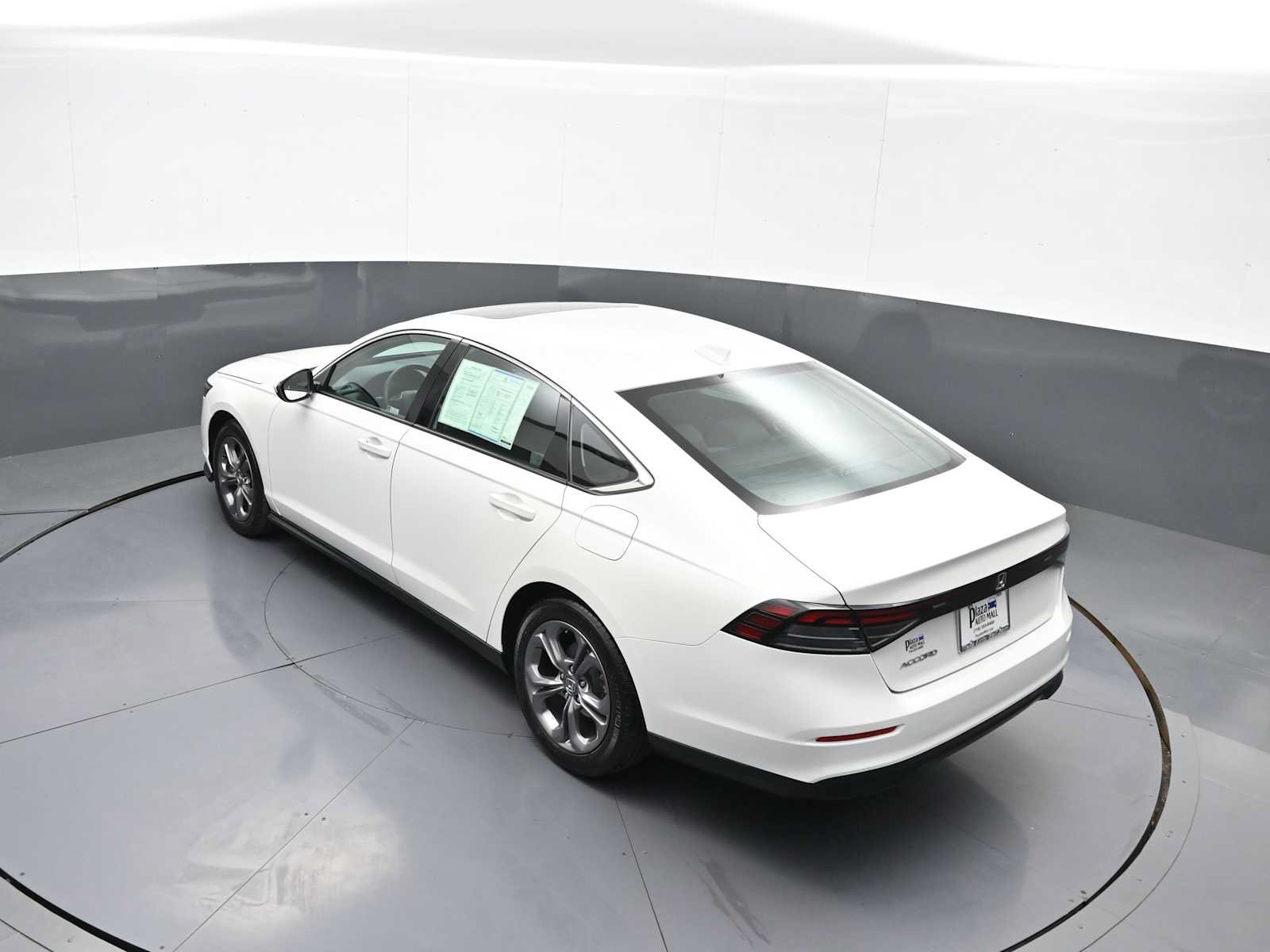Used 2024 Honda Accord EX image 39