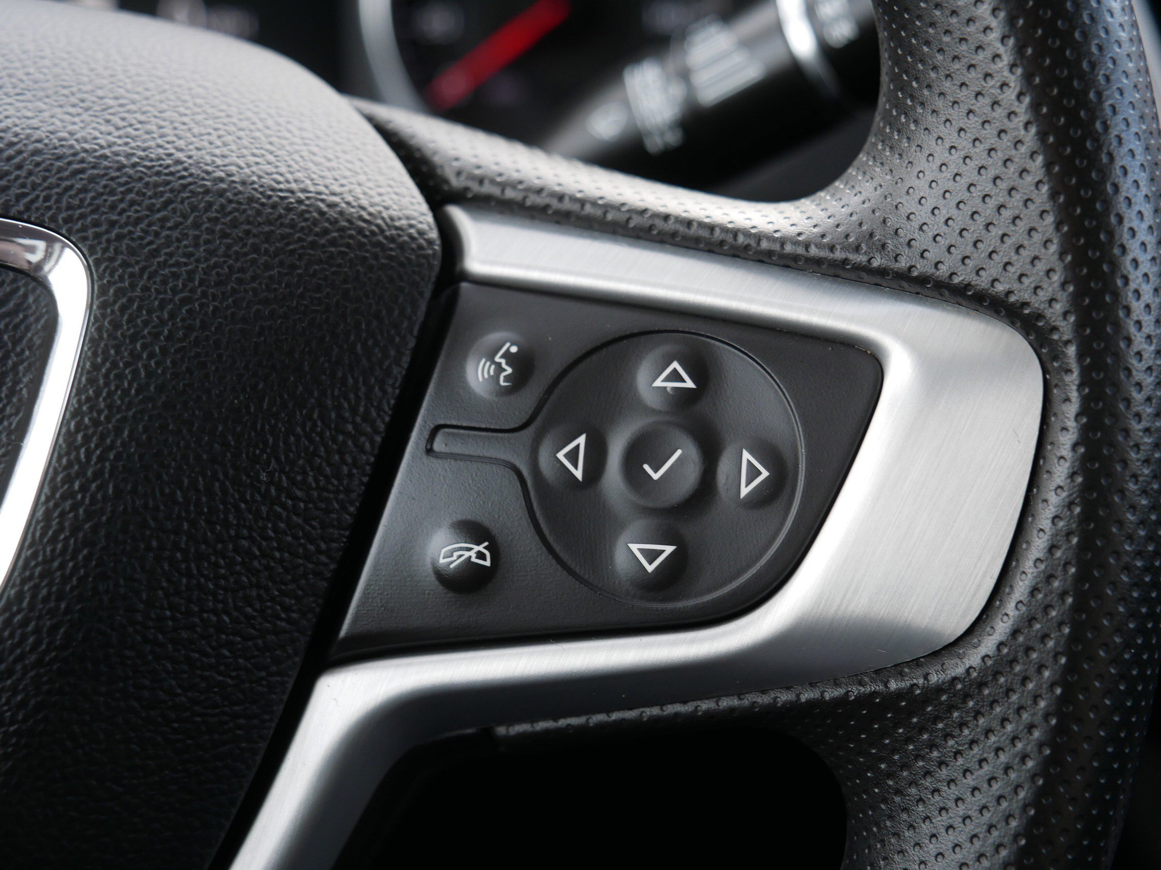 Used 2023 GMC Acadia SLE w/ Driver Convenience Package image 29