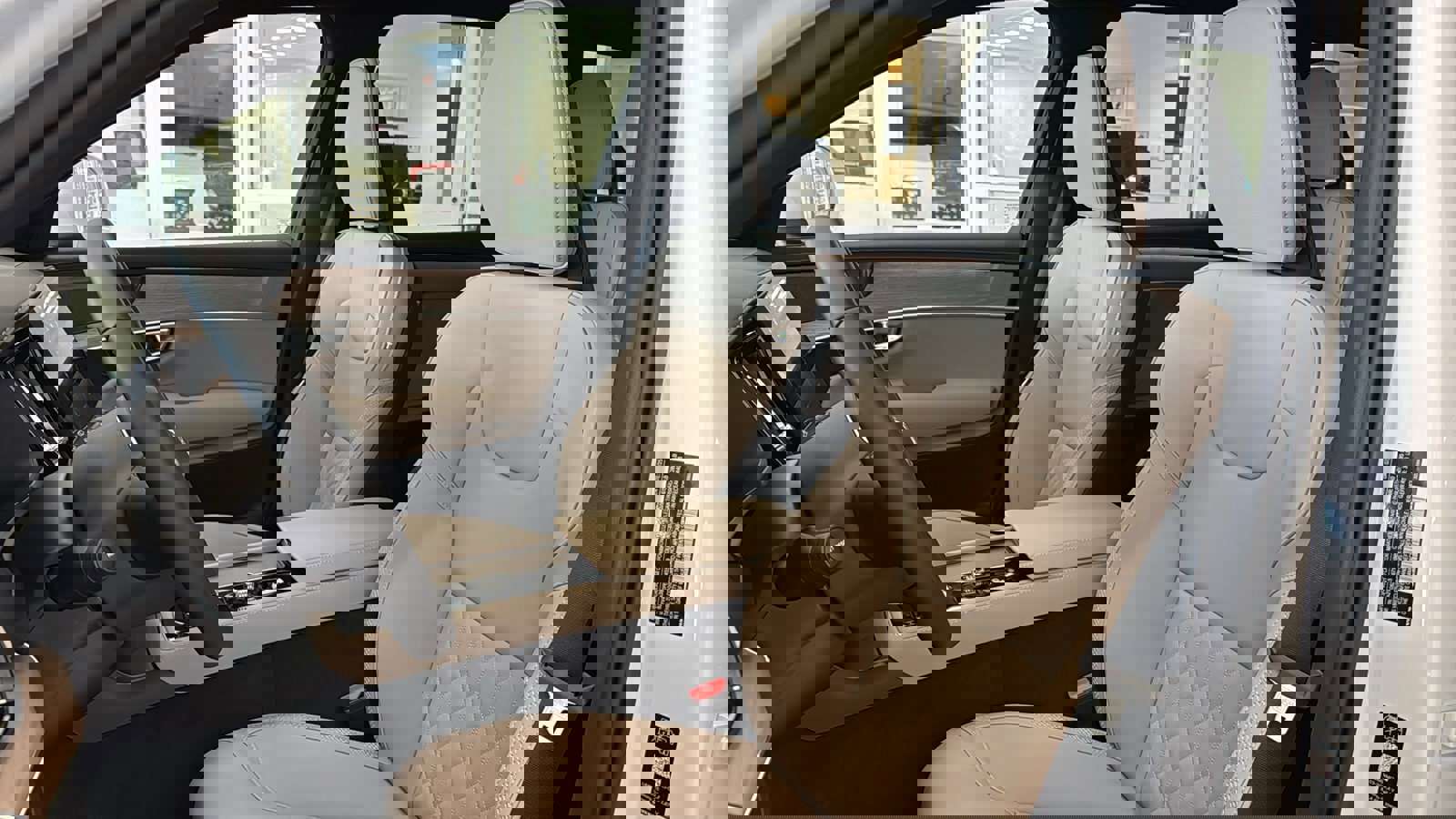 New 2026 Volvo XC90 B6 Plus w/ Protection Package Premier image 23