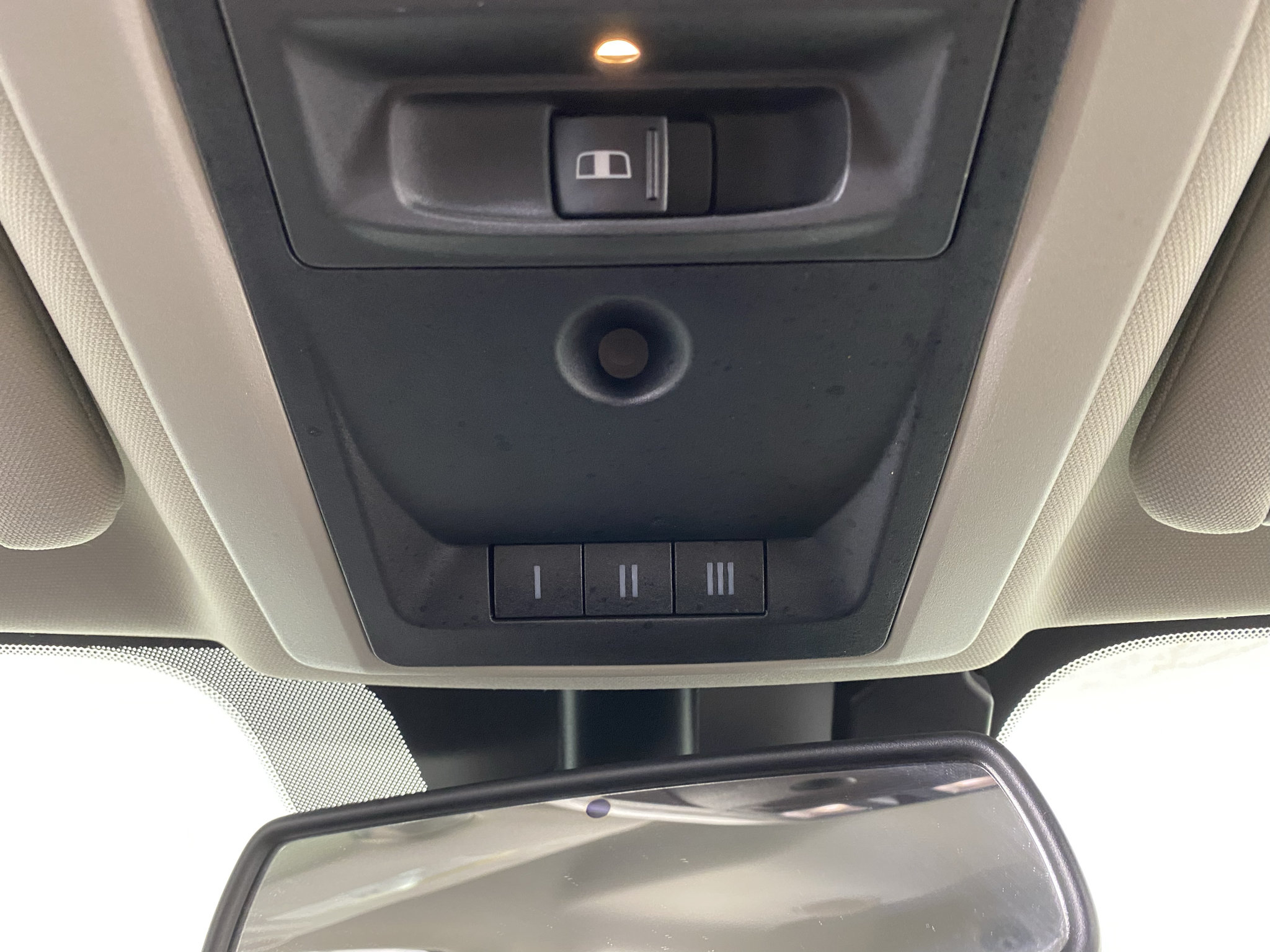 Used 2018 RAM 1500 Laramie w/ Convenience Group AWD/4WD image 22